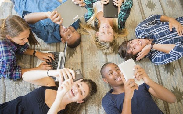 Tren Gaya Hidup Digital Di Era Modern