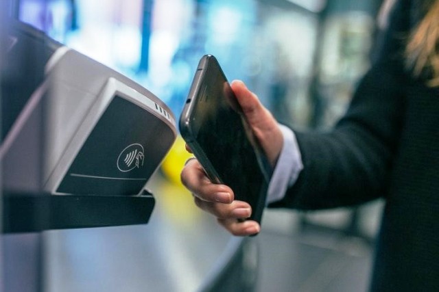 Cashless Society: Masa Depan Pembayaran Digital