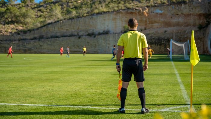 Evolusi Sepak Bola Modern Dan Peran Teknologi