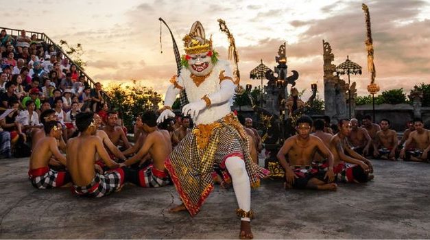 Keunikan Tradisi Dan Budaya Lokal Di Berbagai Daerah Indonesia