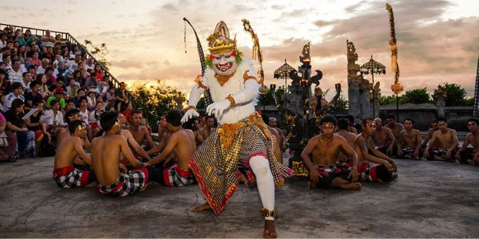 Keunikan Tradisi Dan Budaya Lokal Di Berbagai Daerah Indonesia