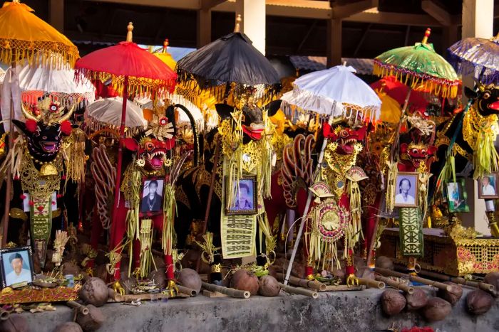 Kebiasaan Unik Masyarakat Di Berbagai Daerah Indonesia