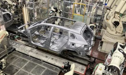 Digitalisasi Industri Otomotif Ubah Cara Produksi Kendaraan