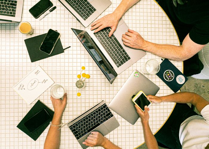Teknologi Digital Masa Kini Yang Semakin Memudahkan Aktivitas