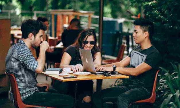 Tren Nongkrong Anak Muda Mengalami Perubahan Di Era Digital